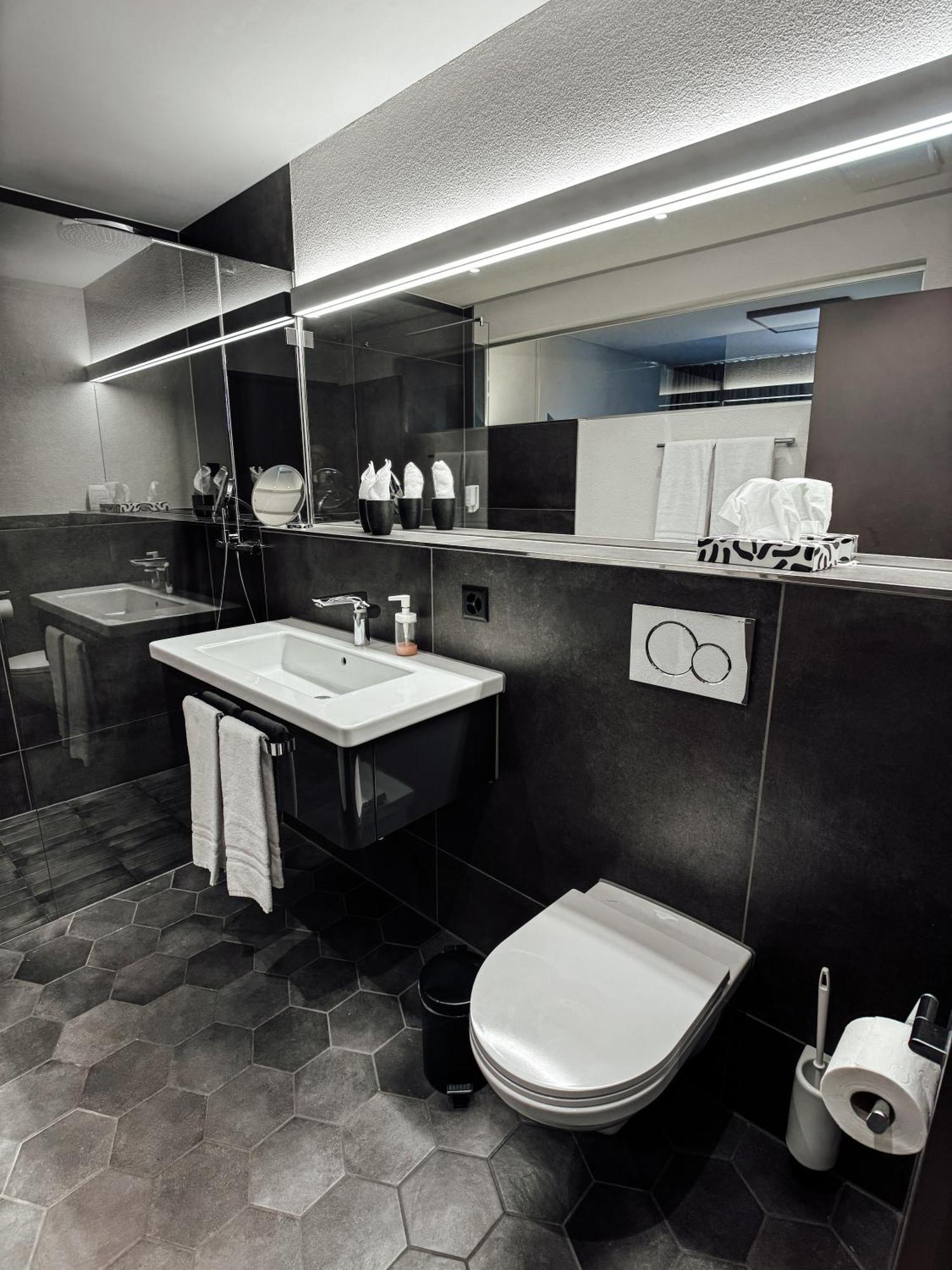 Boutique Hotel Sonne Seuzach Kültér fotó